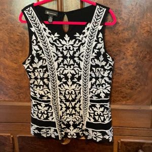 INC Sleeveless Black/White print Top